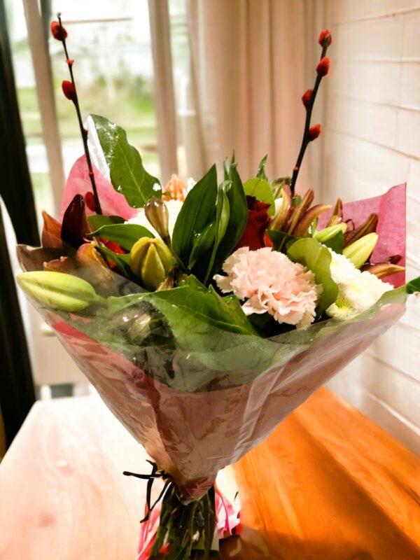 20230405 174914443 iOS simple flower arrangement